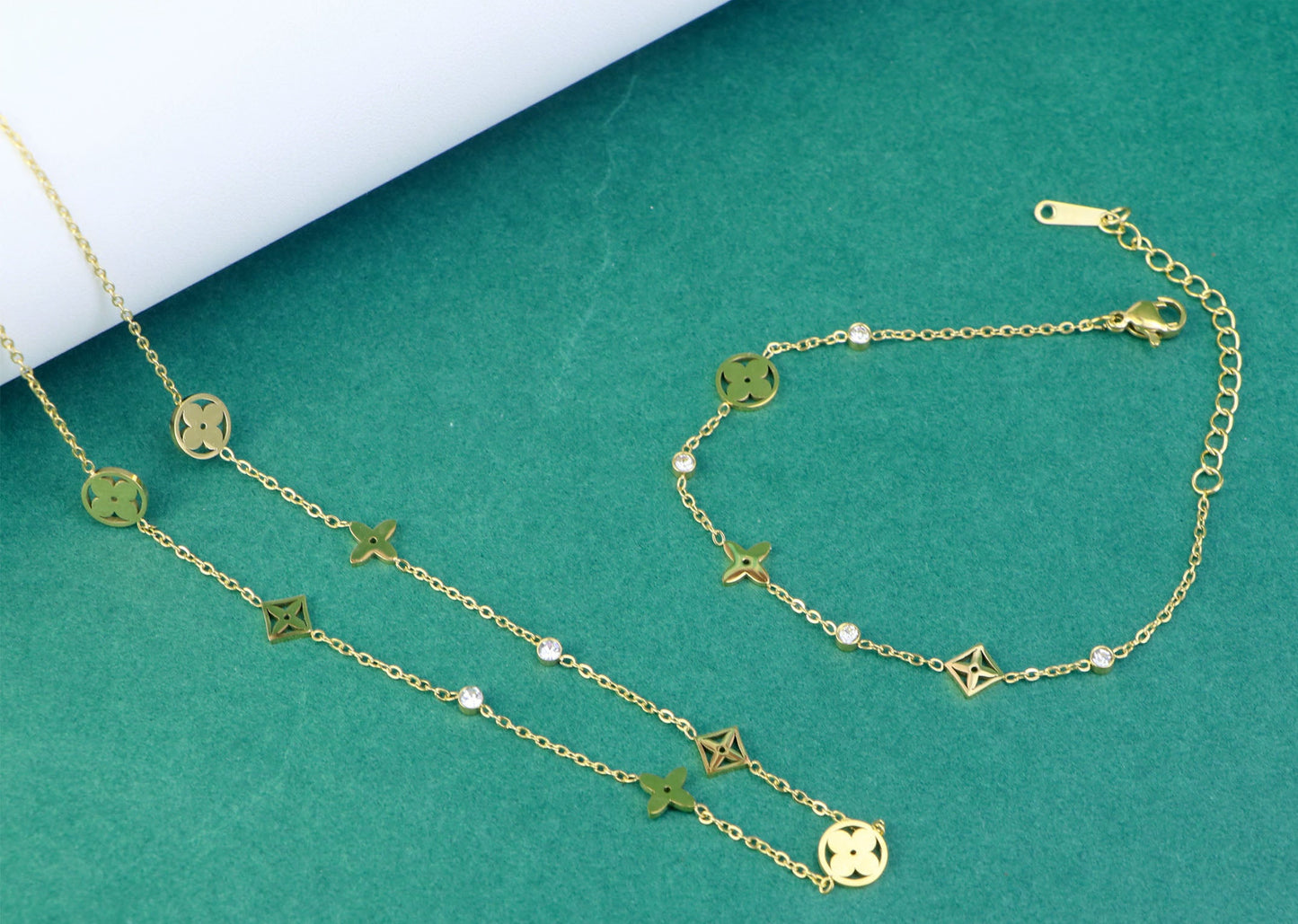 Clover Bracelet-18k Gold Stainless Steel Lucky Four Leaf Clover Bracelet,Gold Clover Choker Necklace