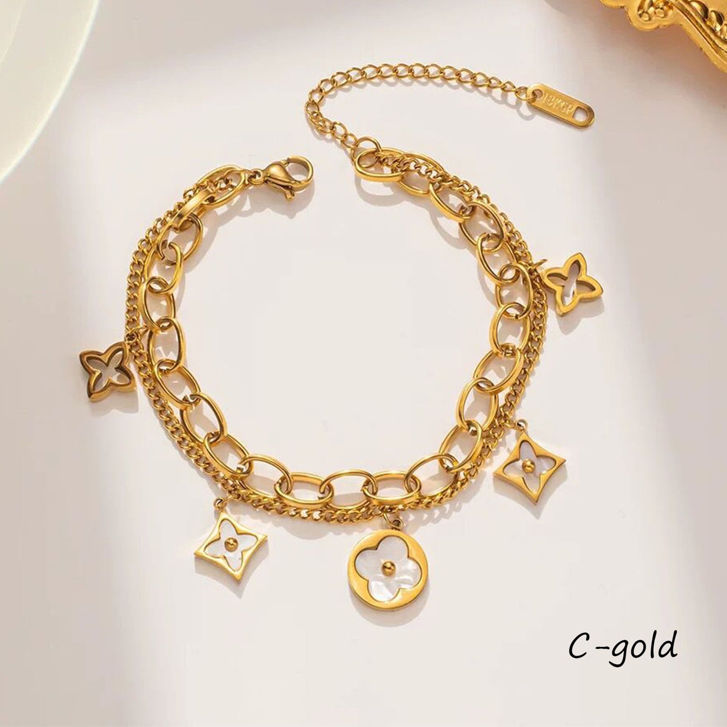 18K Gold Waterproof MOP Clover Bracelet