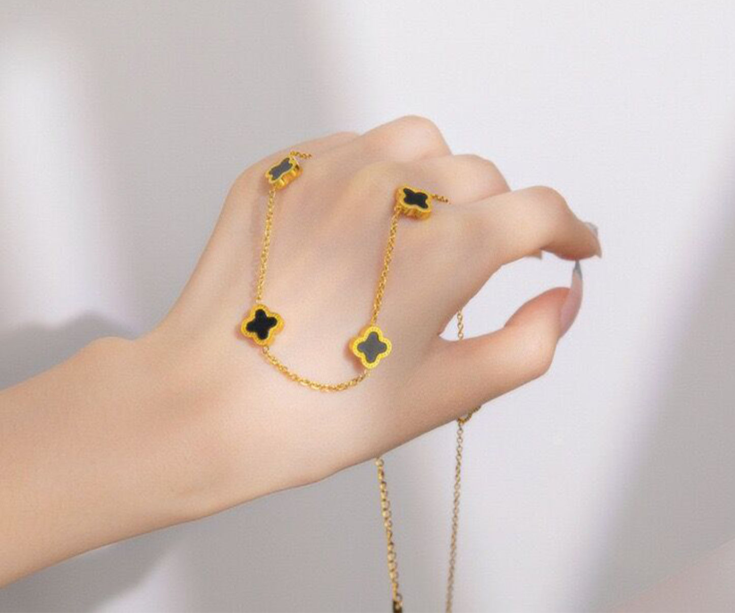 18k Gold Filled Double Side Black 6 Clover Necklace