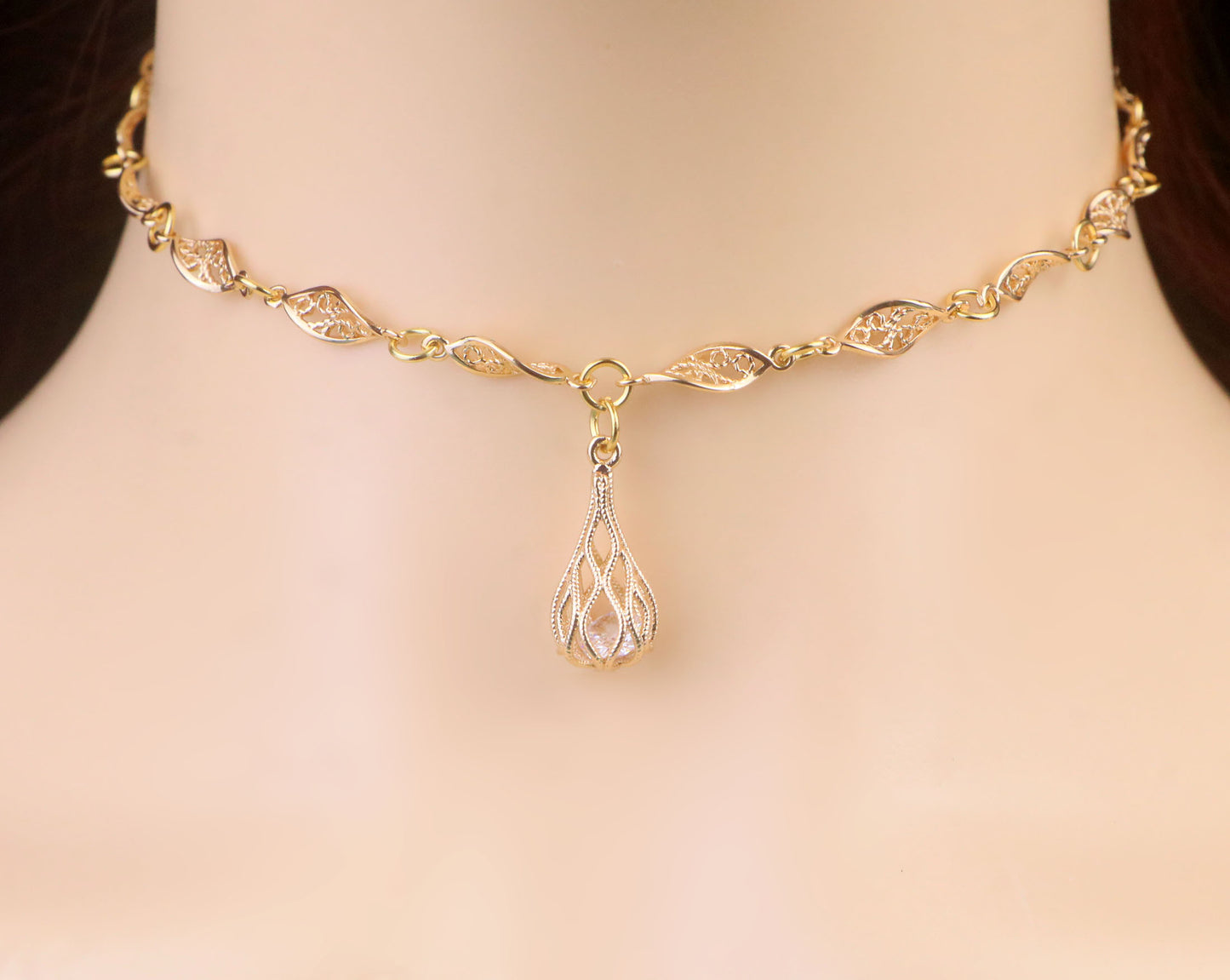 Gold DNA Twisted Choker Necklace with Diamond Lantern Pendant,Lantern Teardrop Necklace Earrings,Simple Formal Occasion Necklace,Regency fairycore princess Jewelry, bridal Necklace