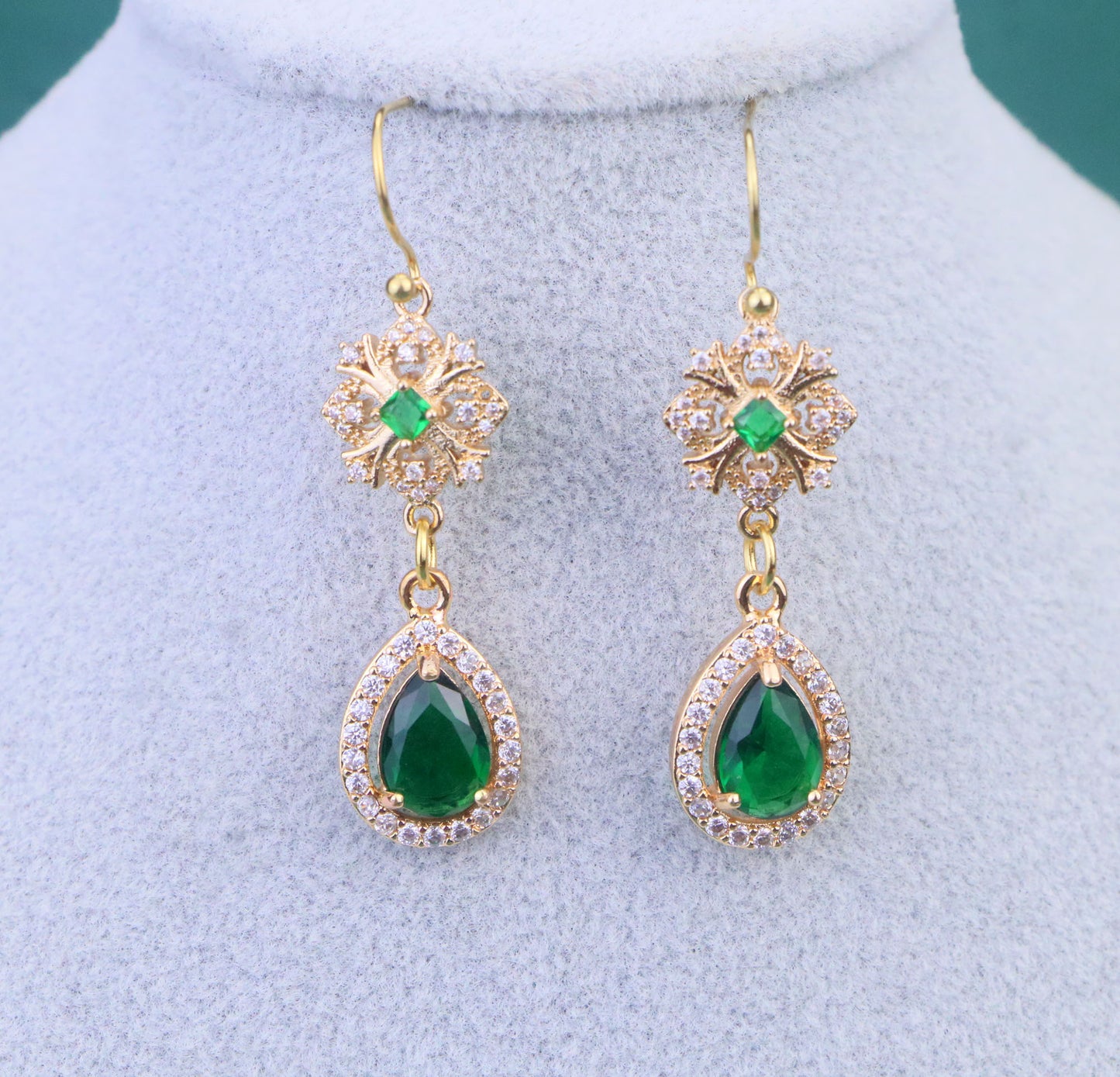 Gold Emerald Green Diamond Cross Choker Necklace,Green Teardrop bridal wedding Necklace