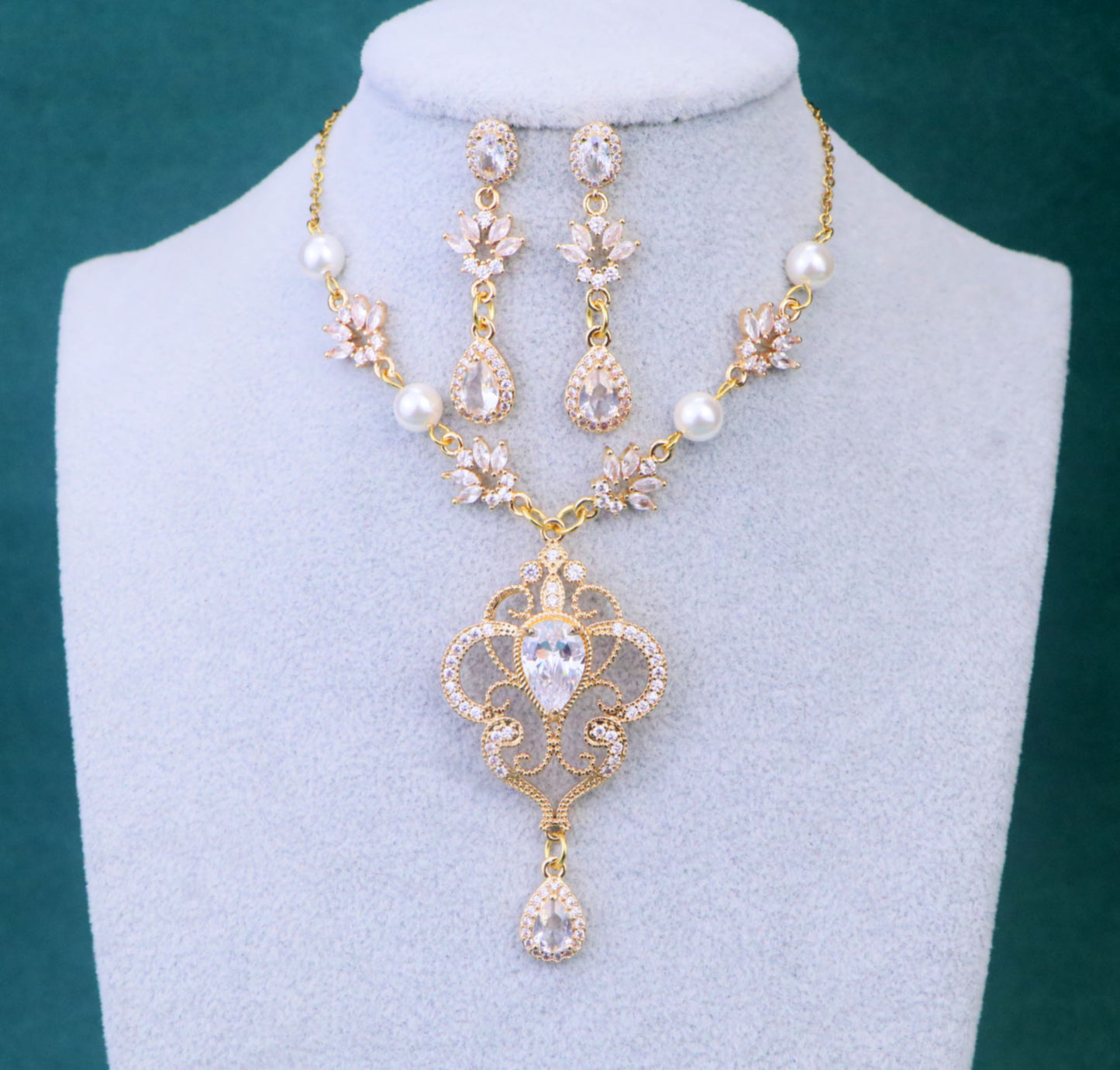 Gold Leaf Pearl Diamond Fairy Choker Necklace,Gold Bridal Wedding Necklace Earrings,Teardrop Necklace, Regency fairycore princess Jewelry