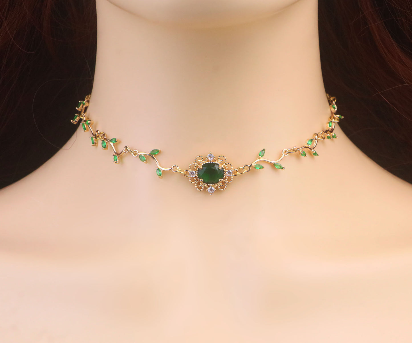 Gold Emerald Green Leaf Vine Choker Necklace,Green Flower Necklace,Green Heart Necklace