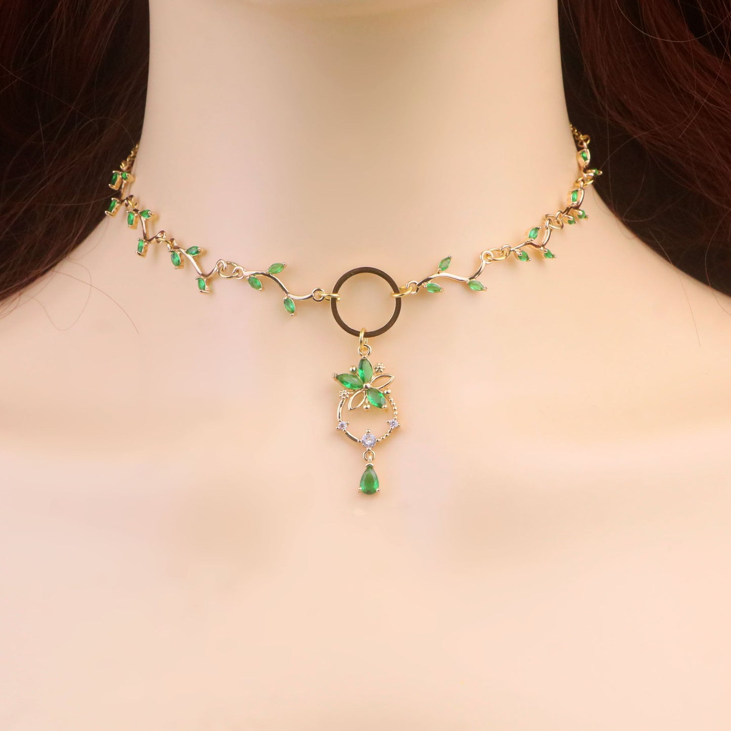 Gold Emerald Green Leaf Vine Choker Necklace,Green Heart Necklace,Green Teardrop Necklace,Leaf bridal Necklace
