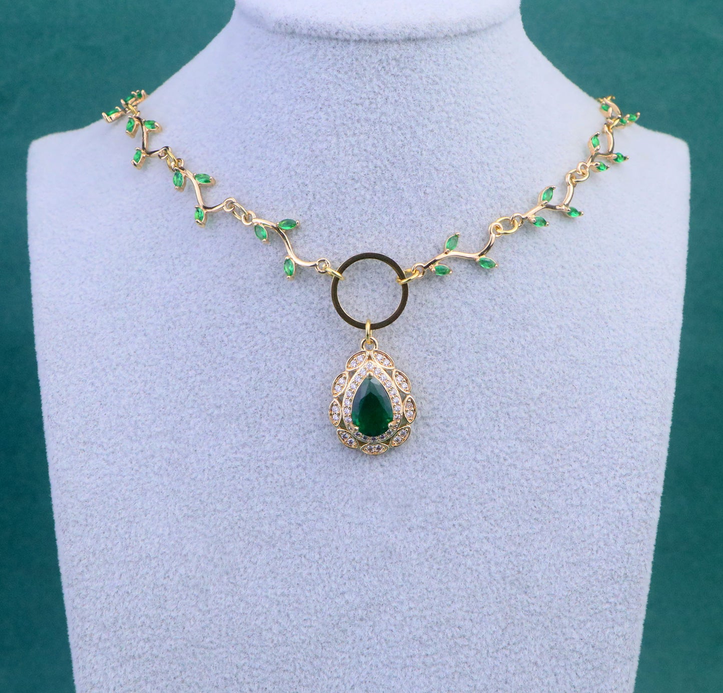 Gold Emerald Green Leaf Vine Choker Necklace,Green Flower Necklace,Green Heart Necklace