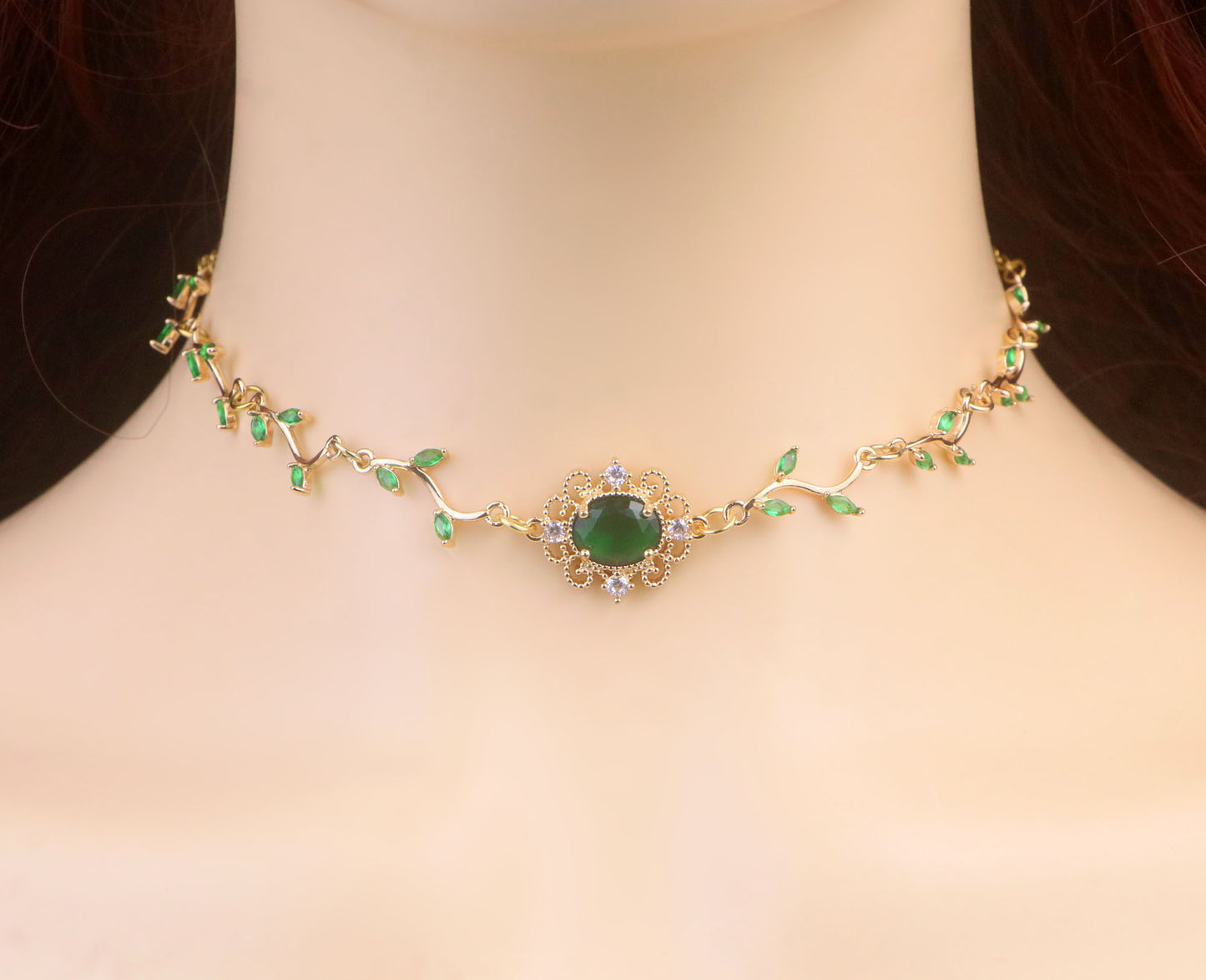 Gold Emerald Green Leaf Vine Choker Necklace,Green Flower Necklace,Green Heart Necklace