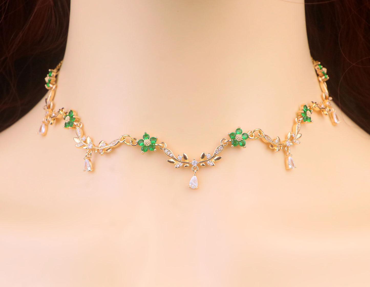 Gold Emerald Green Olive Leaf Vine Necklace,Green Diamond Leaf Flower Fairy Choker Necklace,Flower Vine Necklace,Regency bridal Necklace