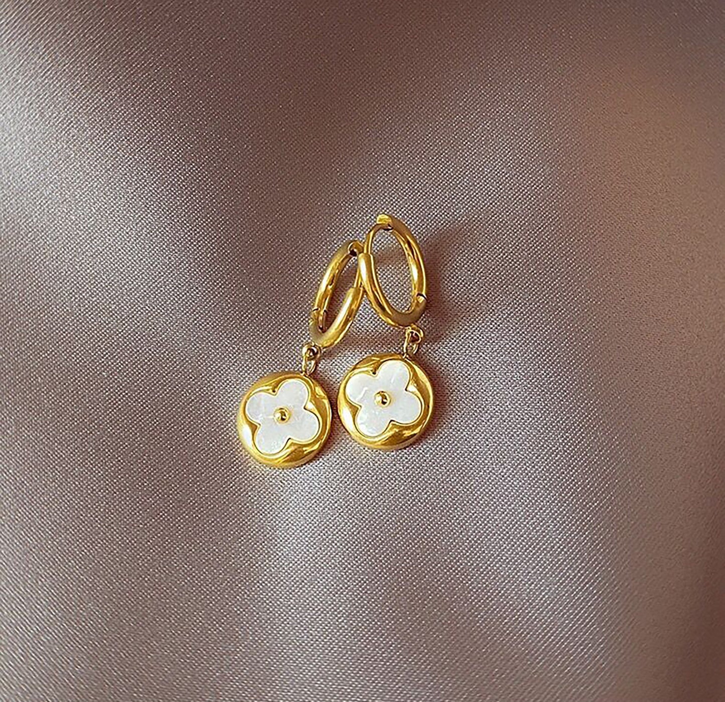 18k GoldMother of Pearl Clover Earrings,Four Leaf Clover Earrings