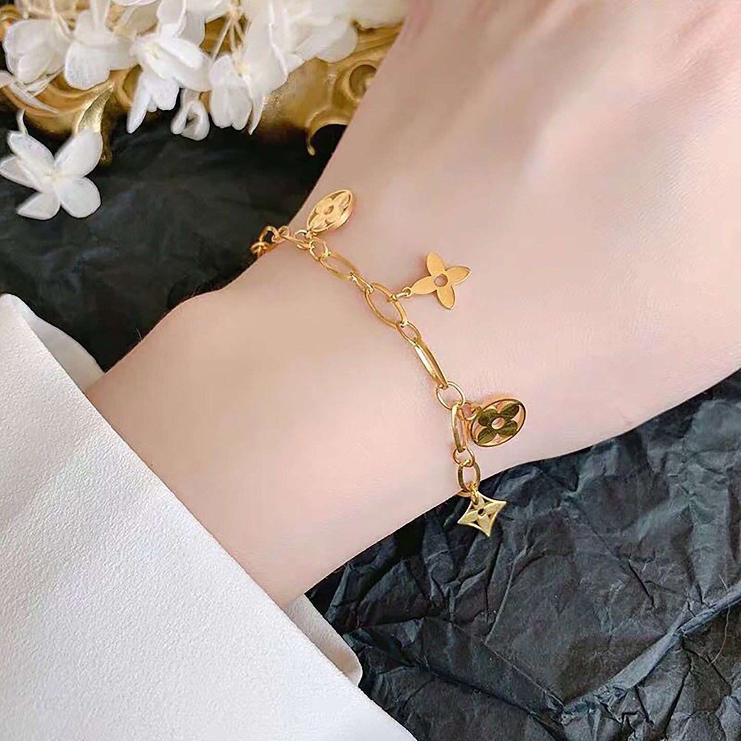 18k Yellow Gold Tarnish Free Clover Bracelets,Stainless Steel Lucky Four Leaf Clover Bracelet