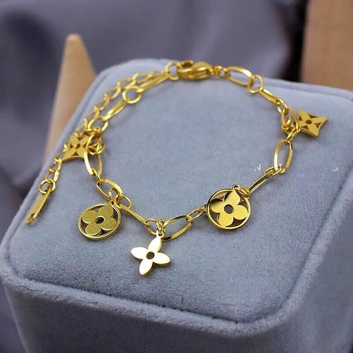 18k Yellow Gold Tarnish Free Clover Bracelets,Stainless Steel Lucky Four Leaf Clover Bracelet