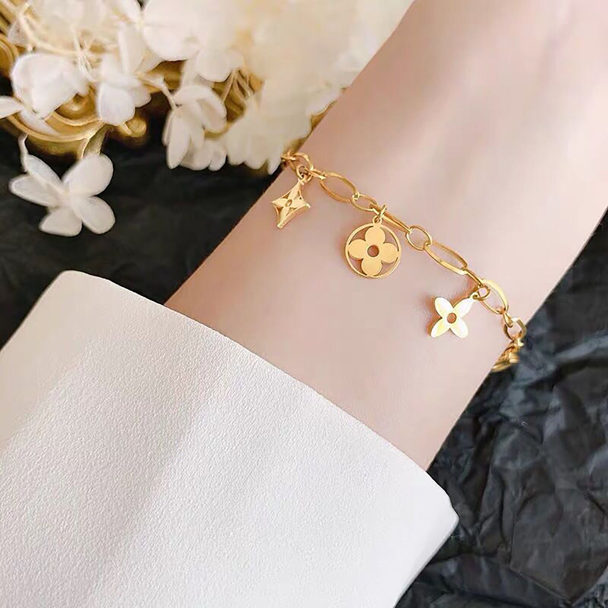 18k Yellow Gold Tarnish Free Clover Bracelets,Stainless Steel Lucky Four Leaf Clover Bracelet