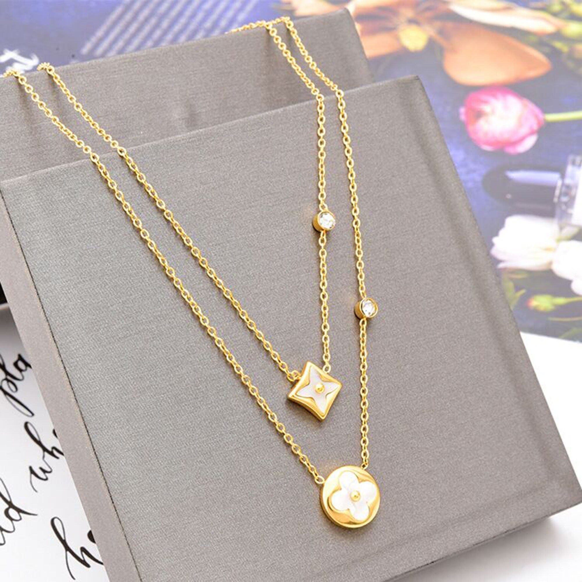 Top Quality 18K gold Filled Hypoallergenic Tarnish Resistant one 9mm mini Clover Necklace offers