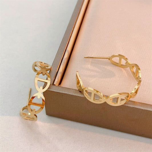 18K Gold Tarnish Free D Hoop Earrings