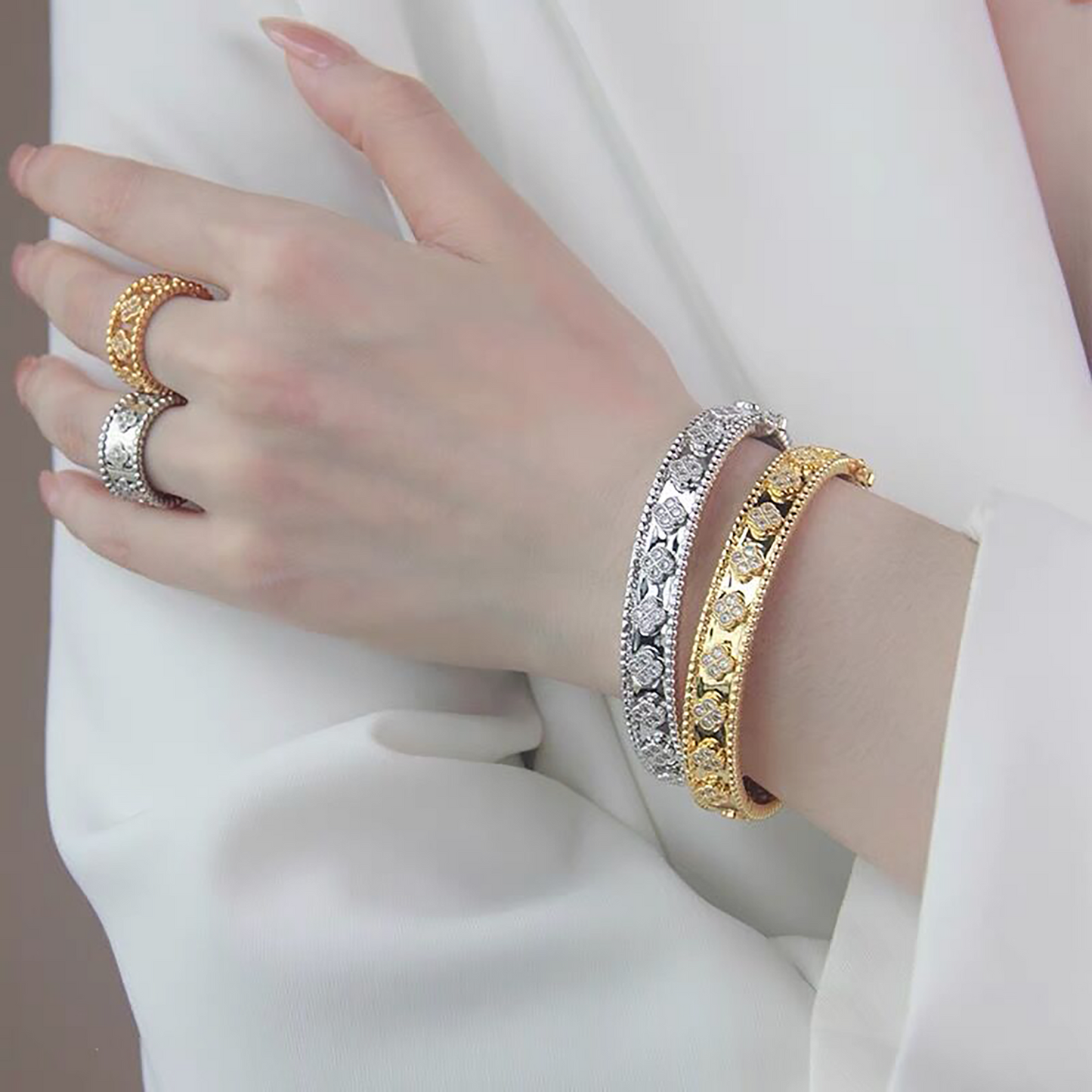 18K Gold Luxurious Perlee Four Leaf Clover Ring Bangle Set,Luxury Clover Jewelry Set,Clover Gifts